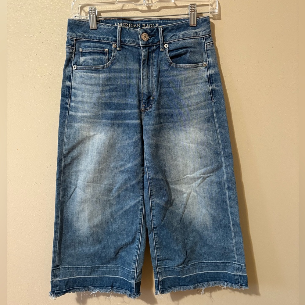 American Eagle Festival Crop Jeans Womens size 4 - Picture 1 of 4